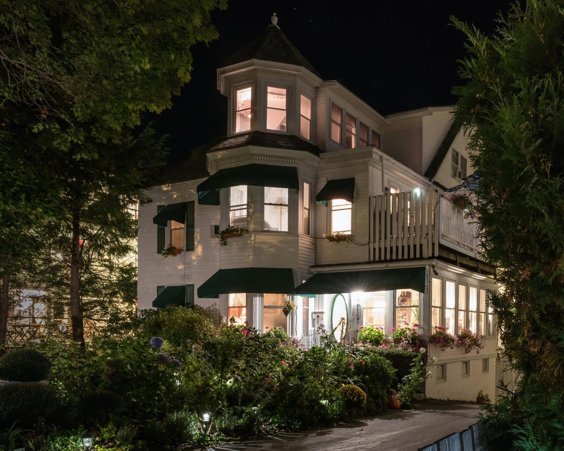 Harbour Towne Inn On The Waterfront Boothbay Harbor Exterior photo