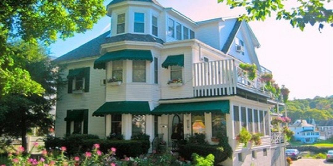 Harbour Towne Inn On The Waterfront Boothbay Harbor Exterior photo